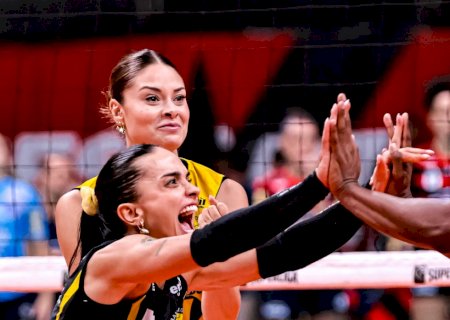 Natinha celebra boa fase no Praia Clube e fala sobre voltar a Seleção Brasileira: "Claro que quero"