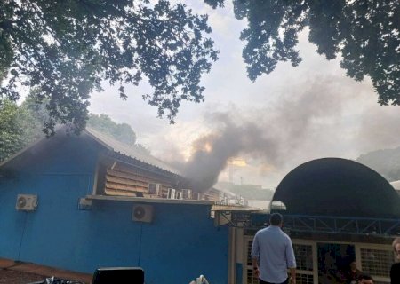 UFMS prev&ecirc; obras at&eacute; dezembro ap&oacute;s inc&ecirc;ndio na rede el&eacute;trica