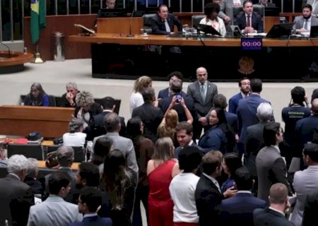 Câmara aprova, em primeiro turno, PEC do fim da escala 6x1