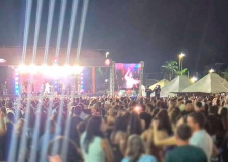 Pintor morre e rapaz fica em estado grave durante tiroteio em festival