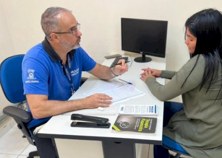 Procon oferece atendimento gratuito para consumidores endividados