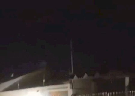 Discuss&atilde;o por buzina termina com tumulto e port&atilde;o de casa derrubado