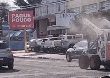 Equipe tapa buraco inexistente na Coronel Antonino e gera d&uacute;vidas sobre servi&ccedil;o