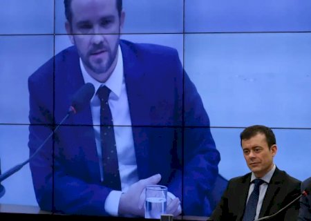 Ministro rebate oposição: trabalhador paga hoje menos impostos no país