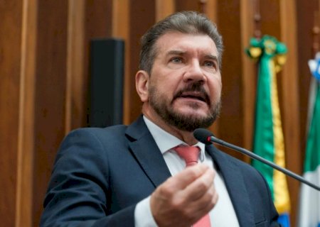 Kemp aciona Lei Estadual de sua autoria e faz alerta sobre o avanço da dependência de BETs em jovens
