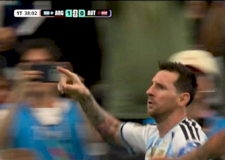 Scaloni diz que Lionel Messi vai começar no banco contra a Jordânia