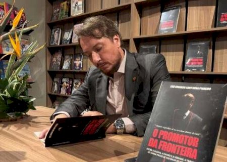Promotor lan&ccedil;a na Capital livro inspirado em casos julgados no Tribunal do J&uacute;ri