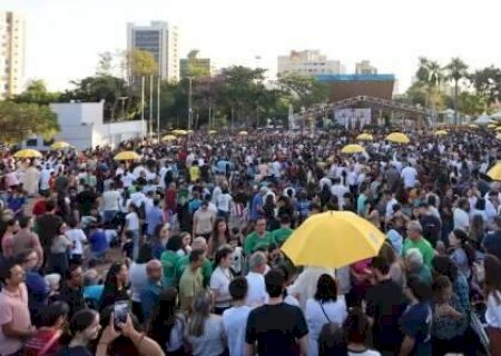 Missa de Corpus Christi re&uacute;ne 30 mil com reflex&otilde;es sobre f&eacute;, ci&ecirc;ncia e IA