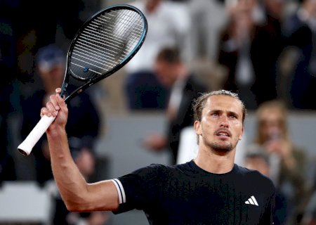 Zverev vence Jodar, avança à semi e pode ser adversário de João Fonseca