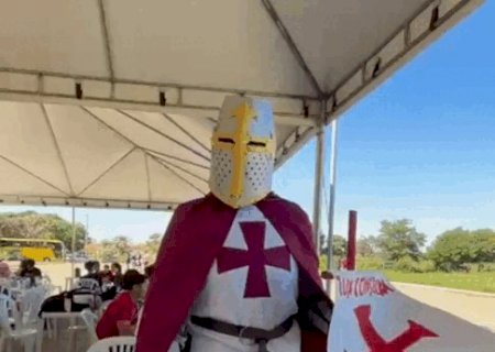 Fantasias, games e criatividade lotam ExpoGeek neste domingo
