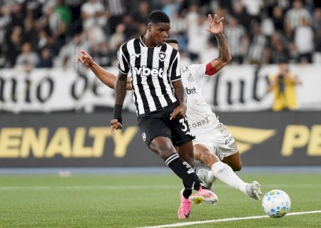 Marçal compara vitória do Botafogo com semifinal da Copa: "Muito parecido com Argentina x Inglaterra"