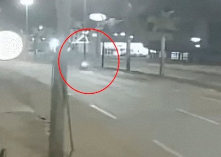 Jovem morre ao perder controle de moto e bater em poste durante fuga da pol&iacute;cia