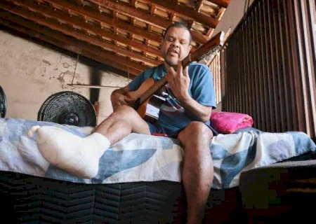 Diabete levou parte do p&eacute;, mas n&atilde;o calou o samba de Serginho