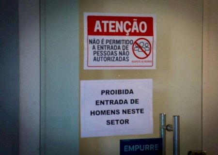 Idosa &eacute; achada trancada e desnutrida, enquanto companheiro estava na academia