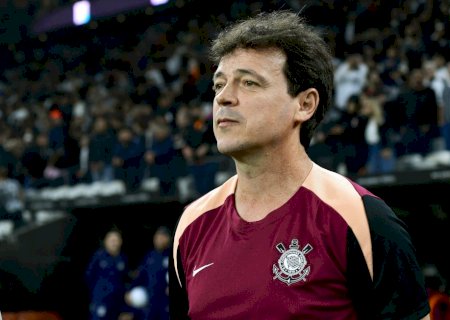Diniz elogia jogo do Corinthians, mas minimiza efeitos da pausa: "Não existe mágica com 25 dias"