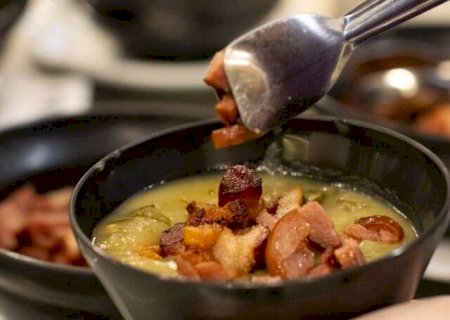 Frio chegou e Saizeria lan&ccedil;a festival de caldos &agrave; vontade por R$ 39,90
