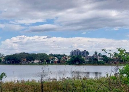 Estudo ambiental avalia cercar Lagoa Itatiaia e &ldquo;enriquecer&rdquo; a vegeta&ccedil;&atilde;o