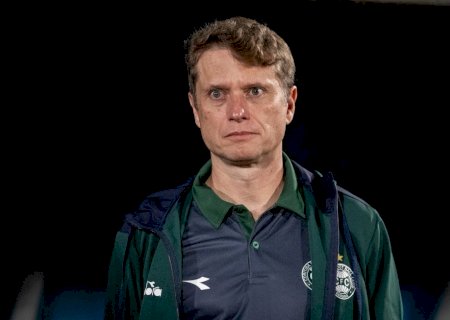 Fernando Seabra desfaz acordo com o Vasco e comunica que continua no Coritiba