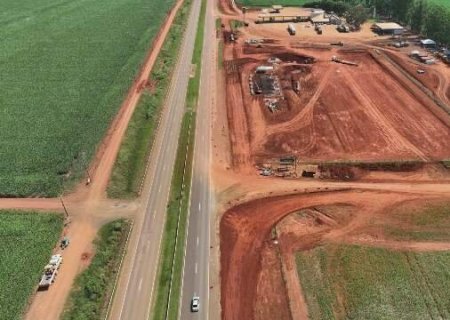 Obra cria desvio na BR-163 para constru&ccedil;&atilde;o de &aacute;rea de descanso