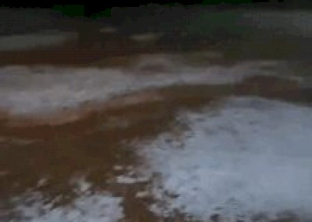Previs&atilde;o se confirma e granizo cobre ruas em distrito de Ponta Por&atilde;