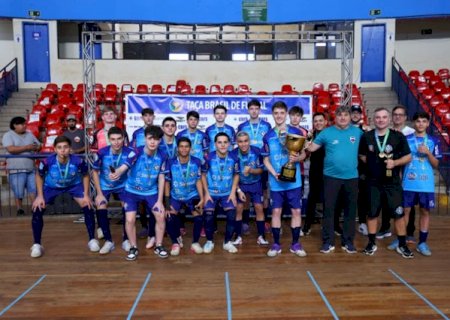 Time do Paran&aacute; &eacute; campe&atilde;o da Ta&ccedil;a Brasil Sub-16 de futsal no Guanandiz&atilde;o