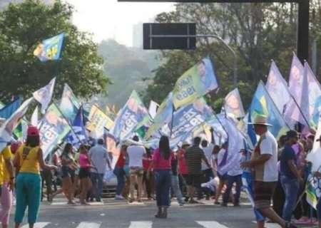 Servidor pode pedir voto, mas s&oacute; depois de bater o ponto