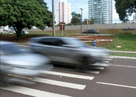 Excesso de velocidade domina lote de quase 18 mil autua&ccedil;&otilde;es do Detran