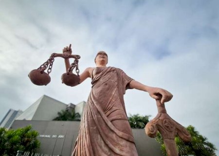 Tribunal de Justi&ccedil;a e MP ganham aval para excluir penduricalhos do limite fiscal