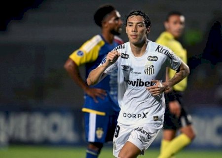 Santos goleia time venezuelano e fica perto das oitavas da Sul-Americana