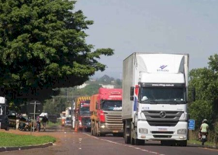 Com greve nacional, caminhoneiros de MS est&atilde;o de olho em projeto sobre o frete
