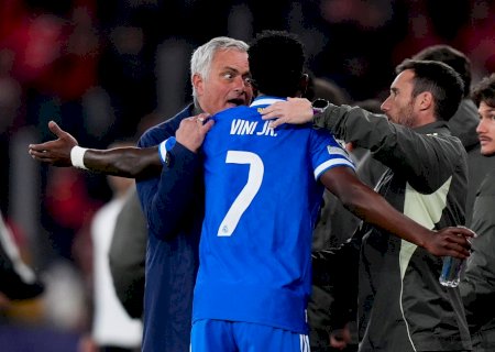 Rádio detalha por que Mourinho não abre mão de Vini Jr.; entenda o motivo