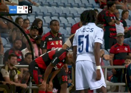 Pode isso, Arnaldo? Lorran entra duas vezes em campo em vitória do Flamengo