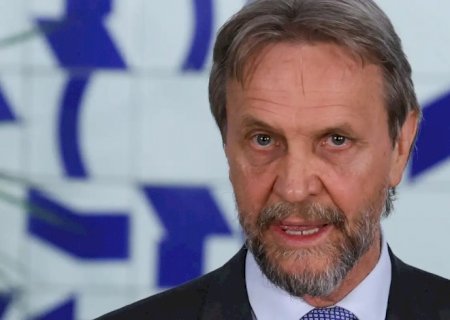 Após AVC isquêmico, líder do PT na Câmara continua internado