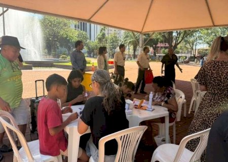 Patrim&ocirc;nio vai para as m&atilde;os do p&uacute;blico em manh&atilde; de mem&oacute;ria na Ary Coelho