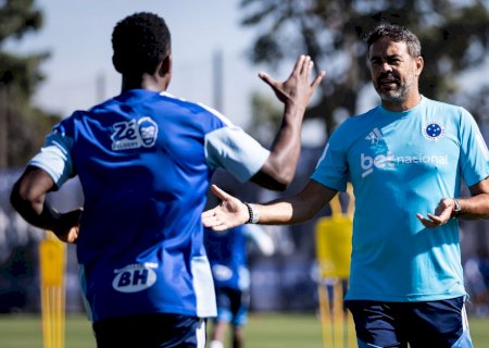 Escalação do Cruzeiro: Artur Jorge tem desfalque e desenha time alternativo contra o Flamengo