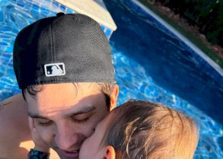 Luan Santana se declara &agrave; filha Serena no Dia dos Pais