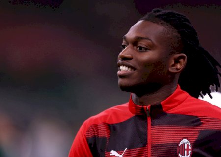 Rafael Leão entra em lista de dispensas do Milan; veja nomes