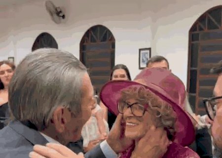 Casados h&aacute; 70 anos, Hilda e Antenor renovaram votos de amor pela 5&ordf; vez
