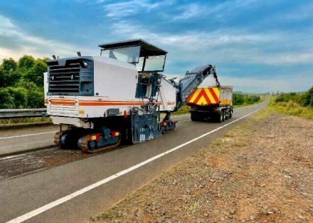 Com obras iniciadas, Rota da Celulose tem seis frentes com sistema pare e siga