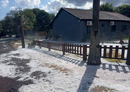 Granizo danifica telhados e planta&ccedil;&otilde;es durante temporal no interior