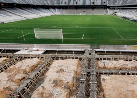 Athletico atualiza situação das obras da arquibancada retrátil na Arena; veja imagens