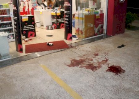 Homem que atacou atendentes de farm&aacute;cia com faca &eacute; absolvido em j&uacute;ri