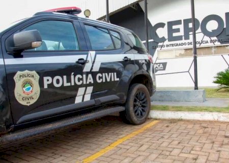 Vigia &eacute; amarrado durante roubo de carro e dois caminh&otilde;es em p&aacute;tio