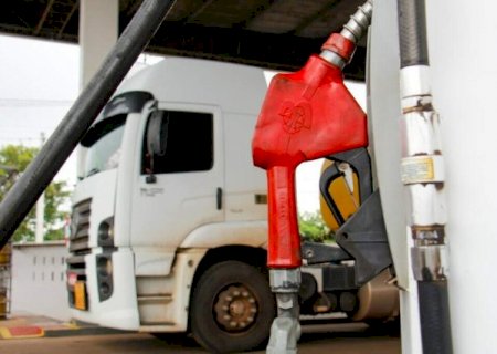 Diesel sobe 2,3% na semana e litro chega a custar R$ 7,13