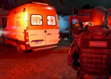 Rapaz de 18 anos &eacute; perseguido e morto a tiros por dupla em motocicleta