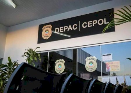 Jovem &eacute; esfaqueado no t&oacute;rax e vai at&eacute; com&eacute;rcio pedir ajuda a vizinho