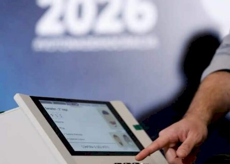 Ao votar para senadores, eleitor escolhe mais quatro nomes para se atentar