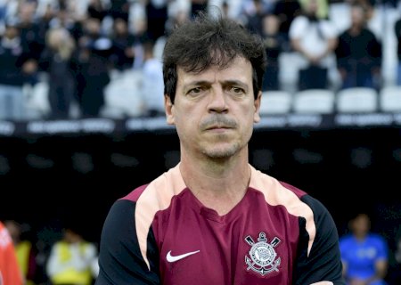 Marcelo Paz banca permanência de Fernando Diniz no Corinthians: "Decisão validada pelos jogadores"