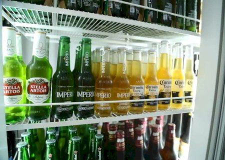 Vendedor de bebidas chamado de "gordo e seboso" por chefe vai receber R$ 10 mil