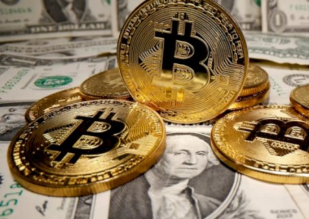 Site oferece criptomoedas por posts de apoio a Flávio Bolsonaro